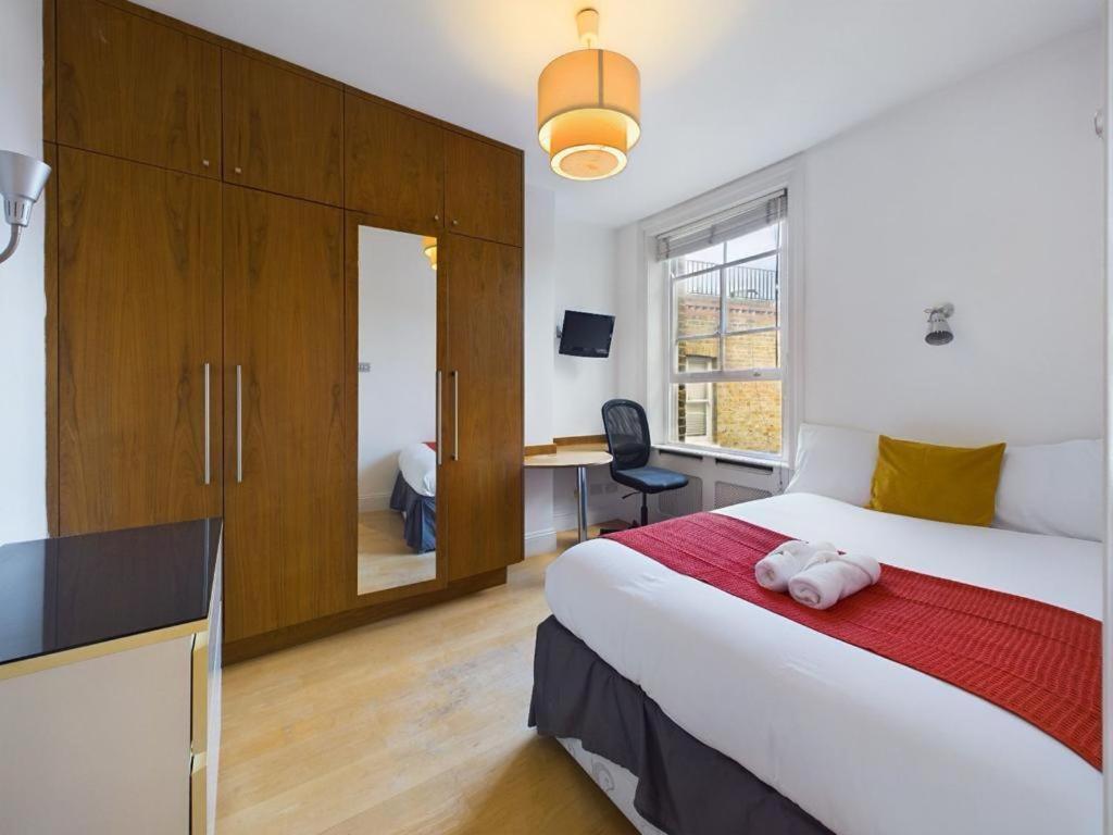 Luxury 4-Bedroom Modern Flat In Central London Steps From Station, Sleeps 9 In Style! Quarto foto